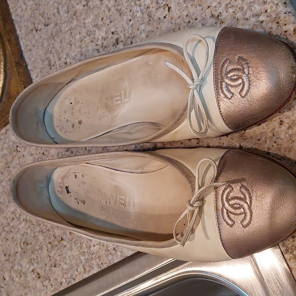 Chanel Ballerina Shoe . Size 37
